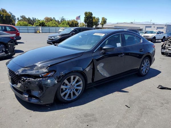 2024 MAZDA 3 Preferred Package