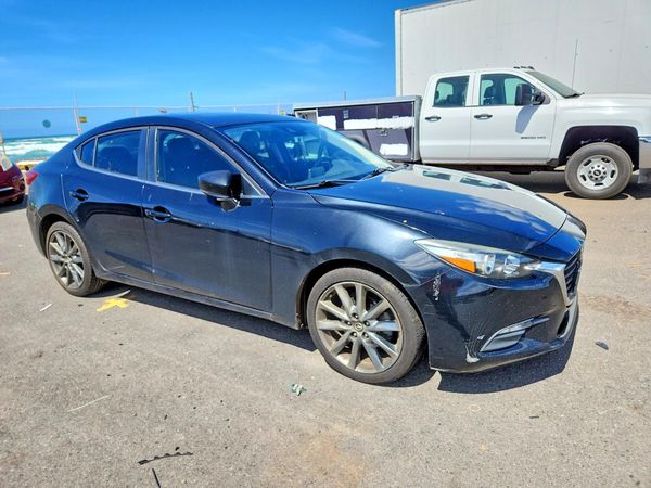 2018 MAZDA 3 Touring