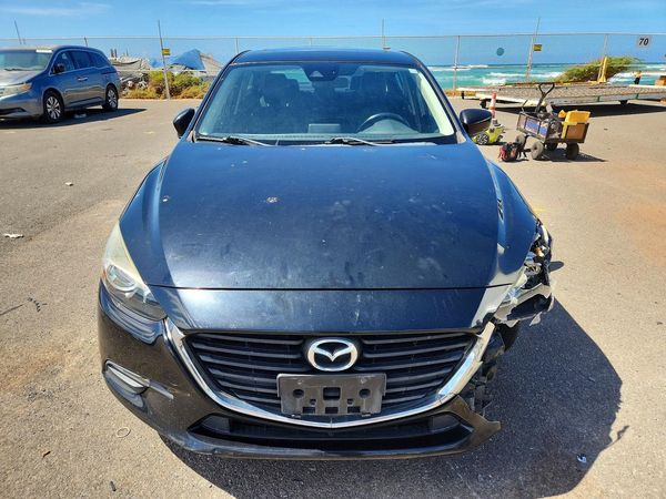 2018 MAZDA 3 Touring