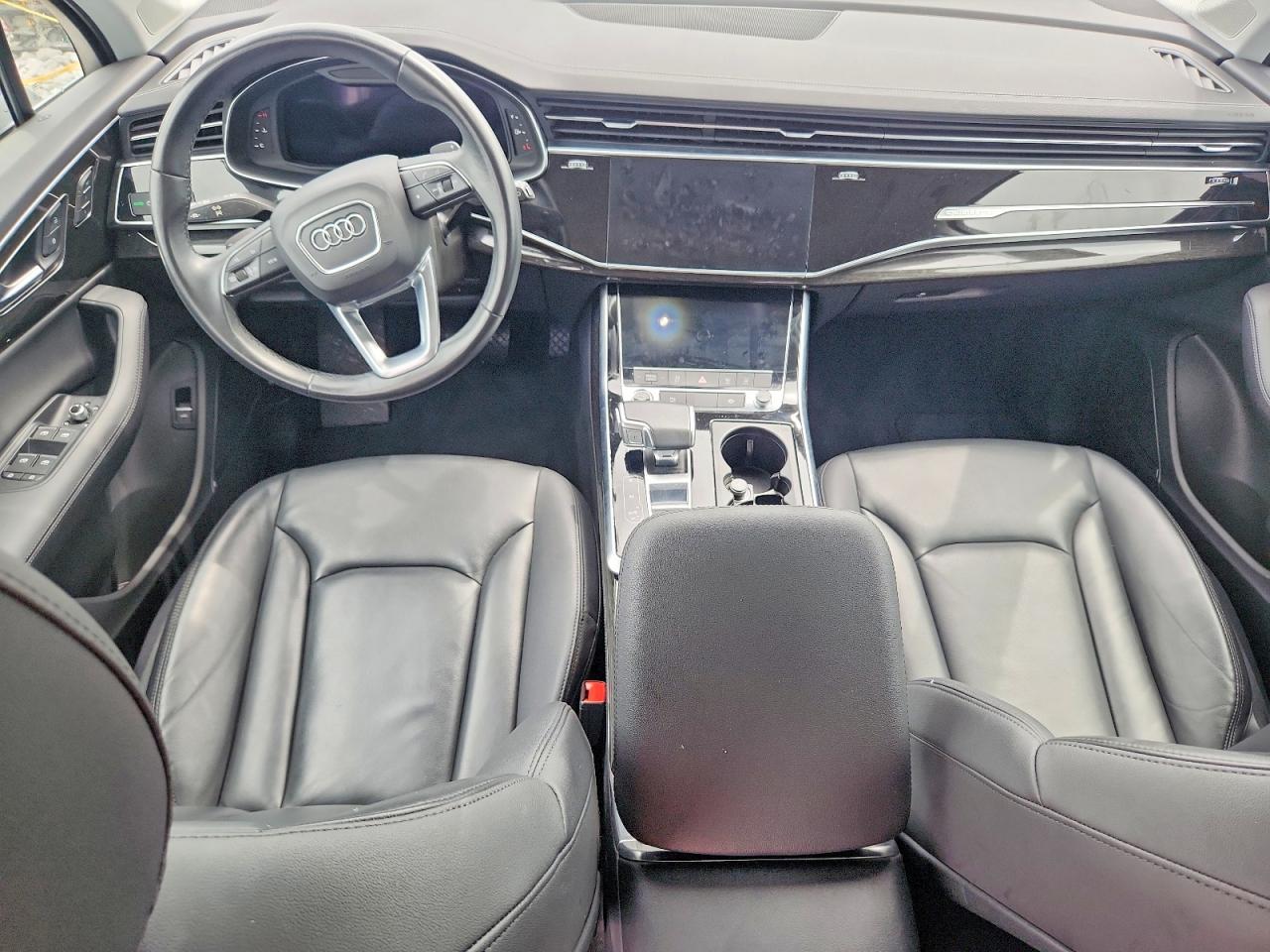 2023 AUDI Q7 quattro Premium Plus