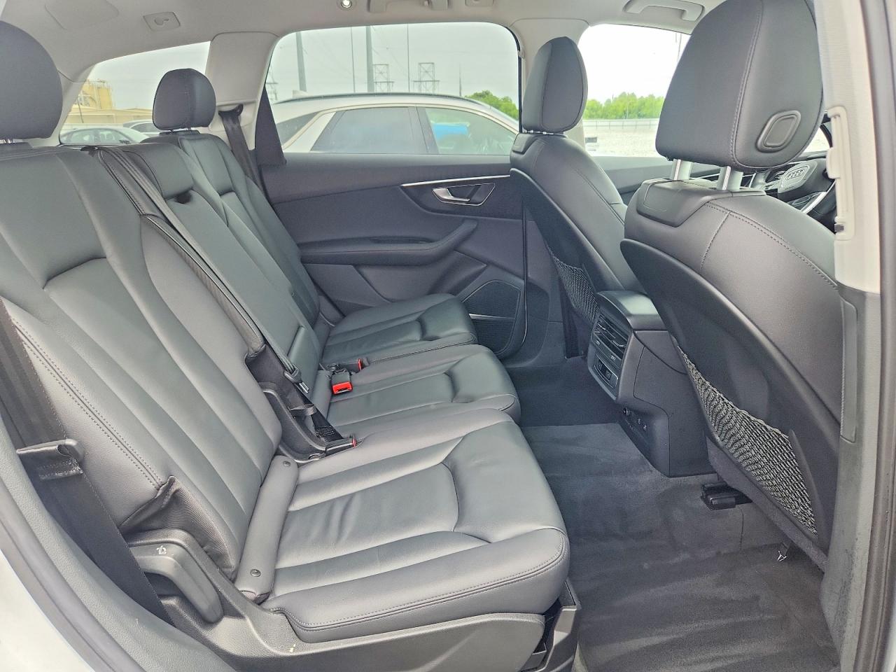 2023 AUDI Q7 quattro Premium Plus