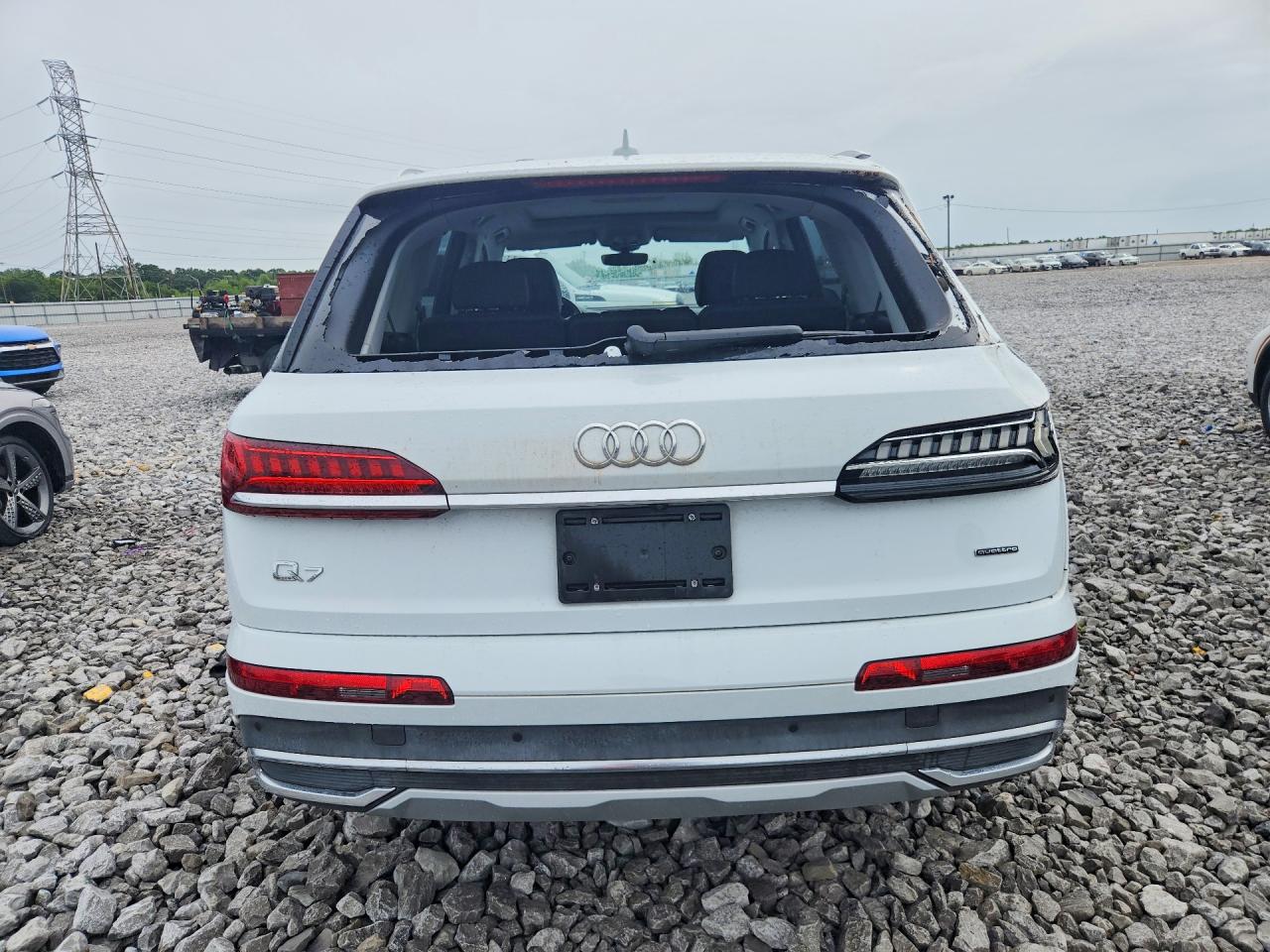 2023 AUDI Q7 quattro Premium Plus