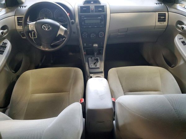 2013 TOYOTA COROLLA
