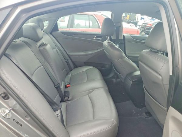 2012 HYUNDAI SONATA Middle-low level