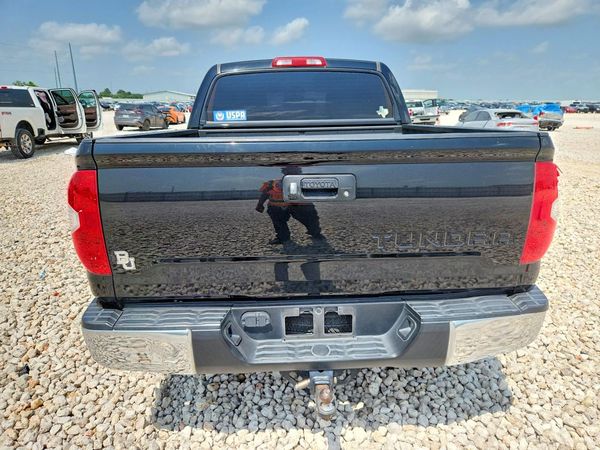 2016 TOYOTA TUNDRA SR5