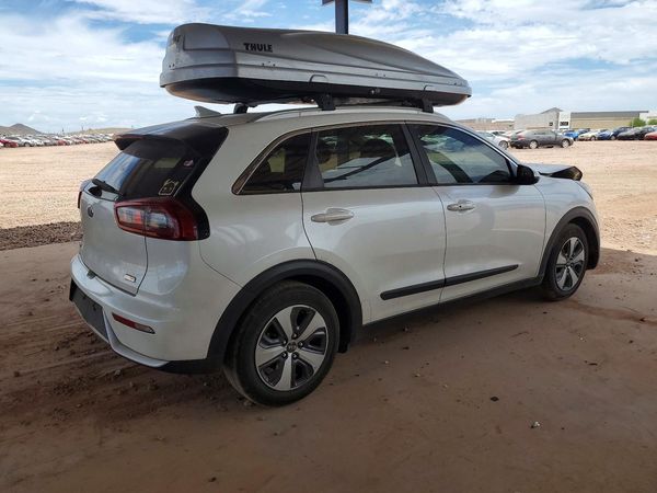 2017 KIA NIRO