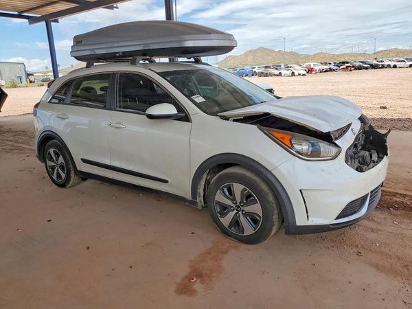 2017 KIA NIRO