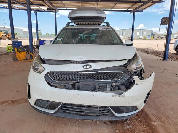 2017 KIA NIRO