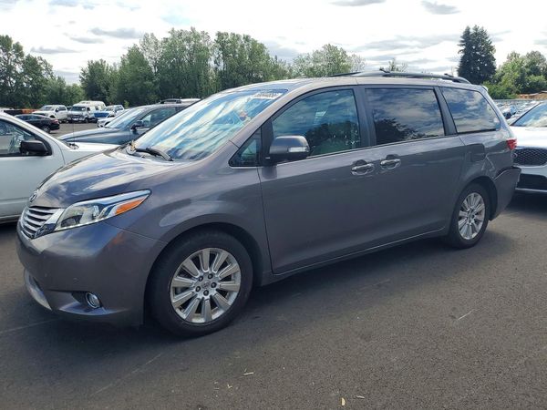2015 TOYOTA SIENNA