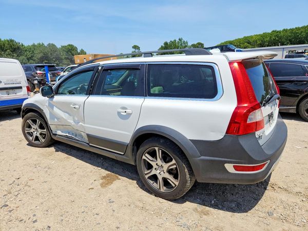2013 VOLVO XC70