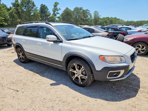 2013 VOLVO XC70