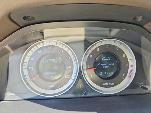 2013 VOLVO XC70
