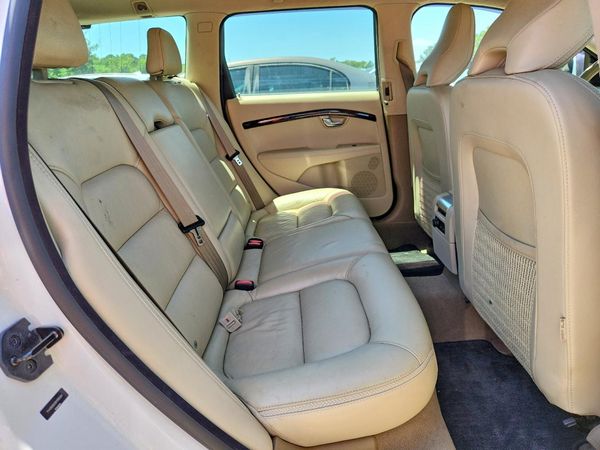 2013 VOLVO XC70