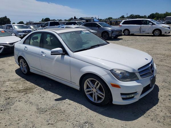 2013 MERCEDES-BENZ C C300