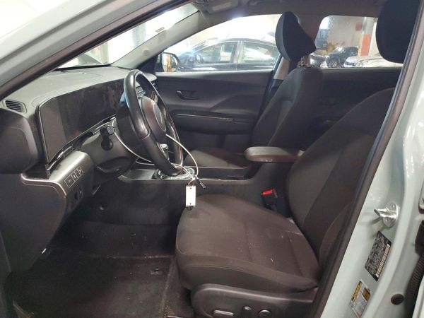 2024 HYUNDAI KONA SE
