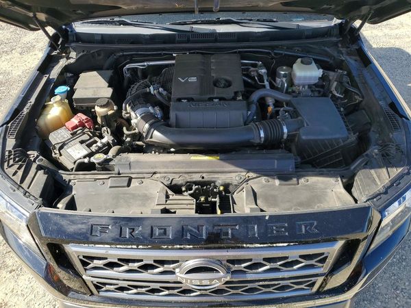 2022 NISSAN FRONTIER Crew Cab