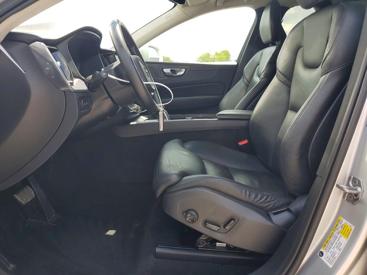 2019 VOLVO XC60 Inscription