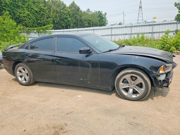 2013 DODGE CHARGER SXT