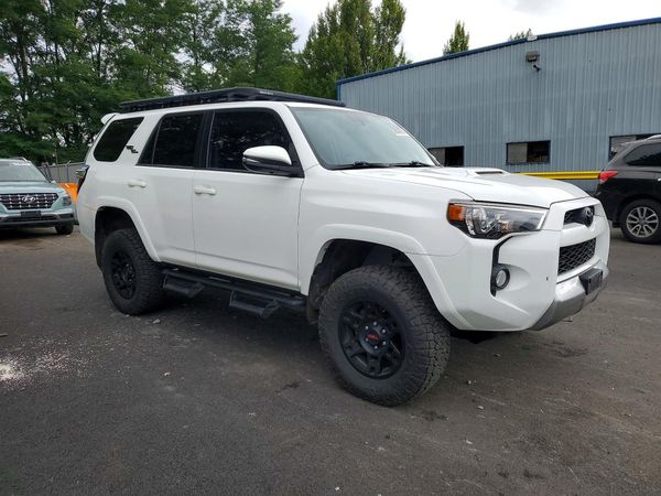 2018 TOYOTA 4RUNNER