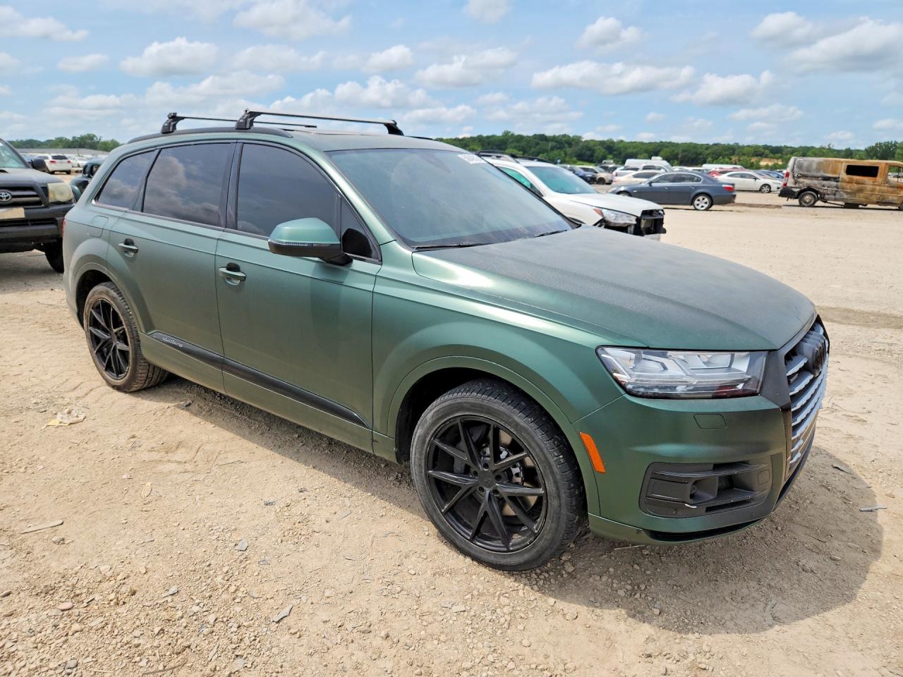 2018 AUDI Q7 quattro Prestige