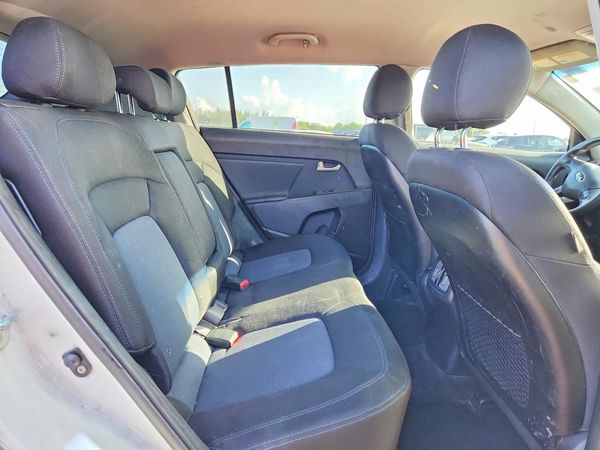 2015 KIA SPORTAGE GL - Middle-low