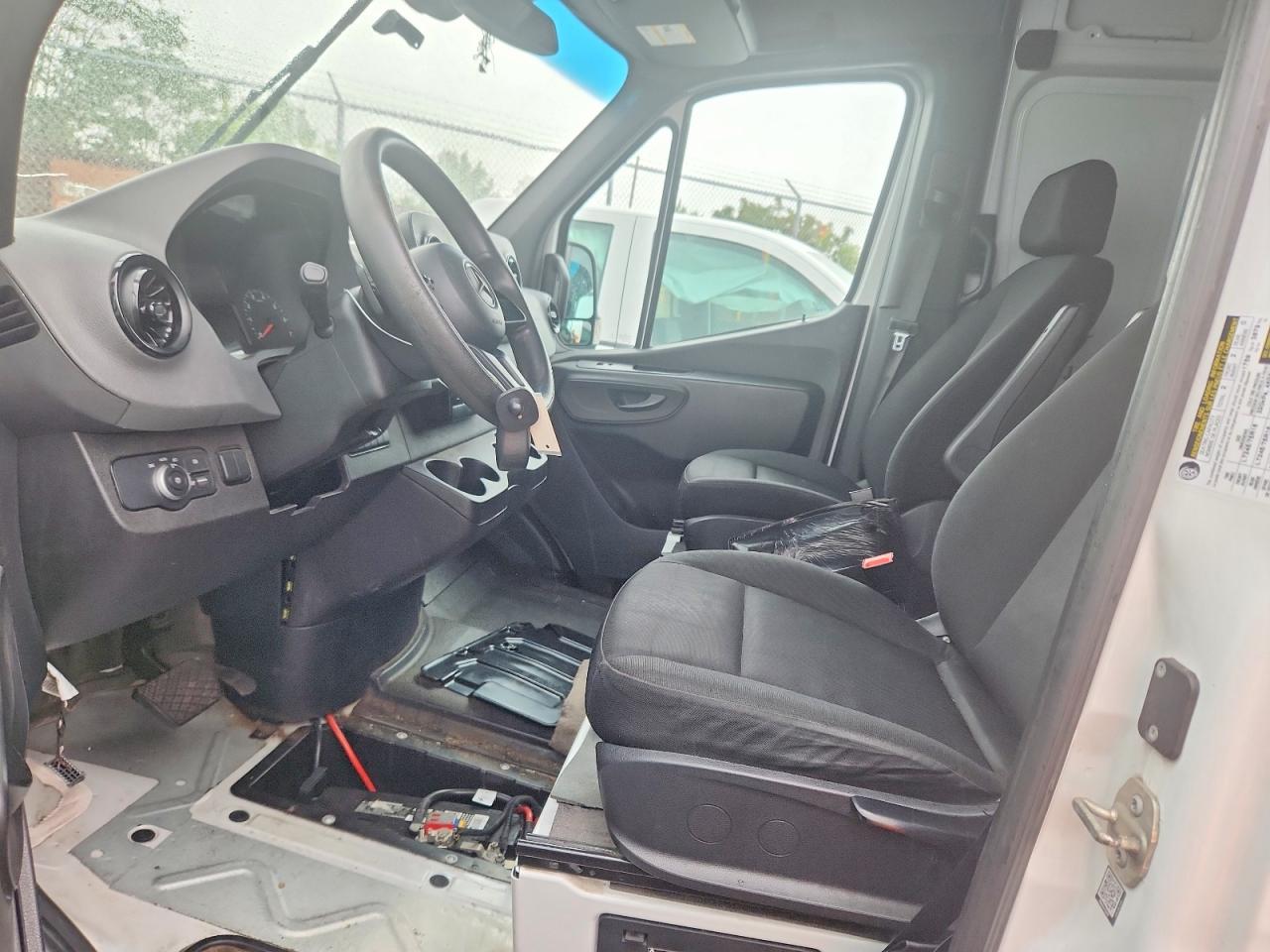 2021 MERCEDES-BENZ SPRINTER 907 (VS30)