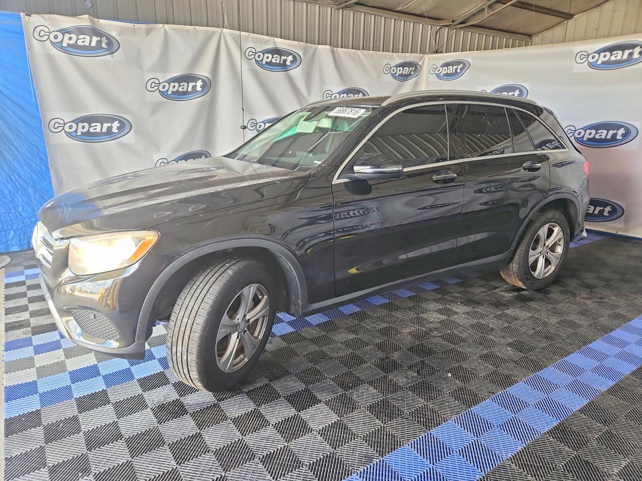2016 MERCEDES-BENZ GLC GLC300