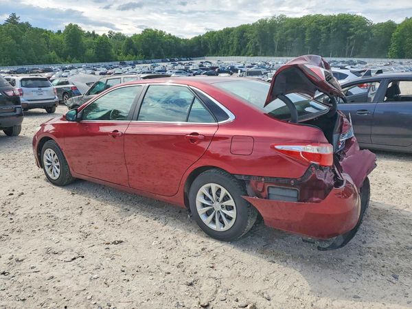 2016 TOYOTA CAMRY