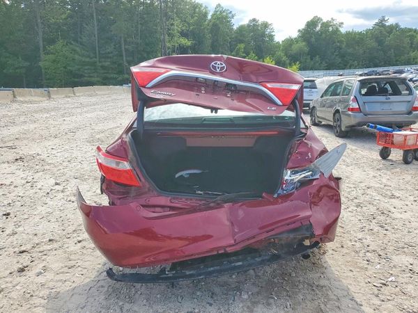2016 TOYOTA CAMRY