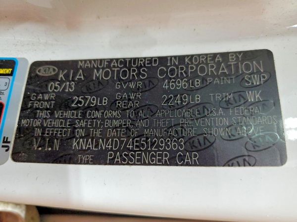 2014 KIA CADENZA EX
