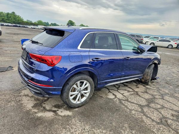 2022 AUDI Q3