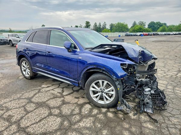 2022 AUDI Q3