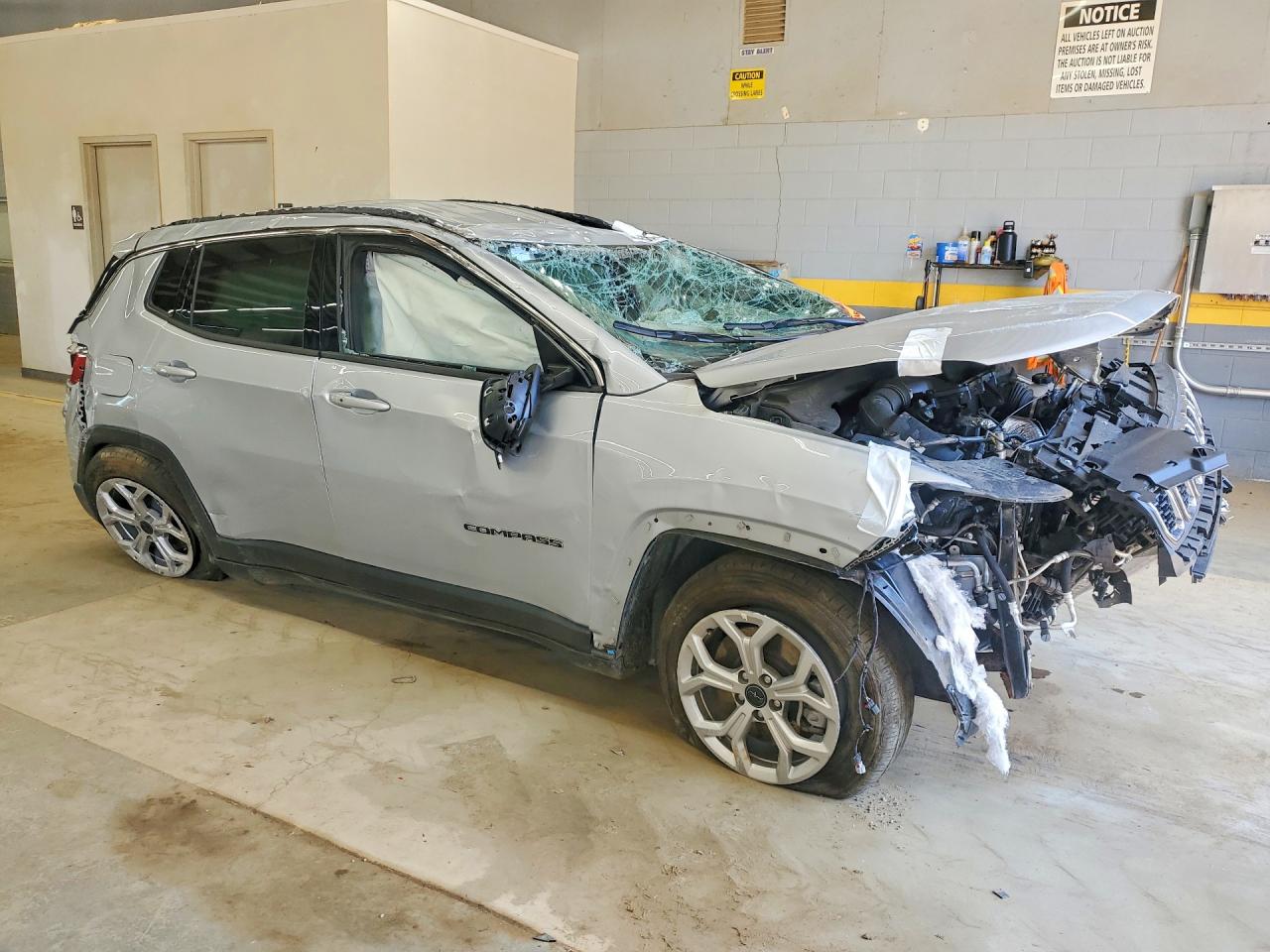 2025 JEEP COMPASS North, Latitude