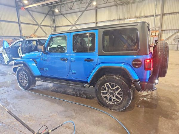 2025 JEEP WRANGLER 4-DOOR SAHARA