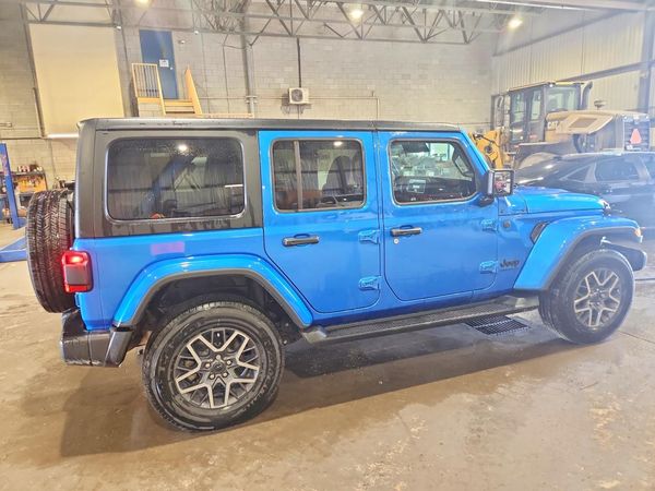 2025 JEEP WRANGLER 4-DOOR SAHARA