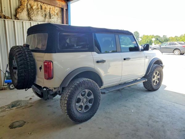 2022 FORD BRONCO