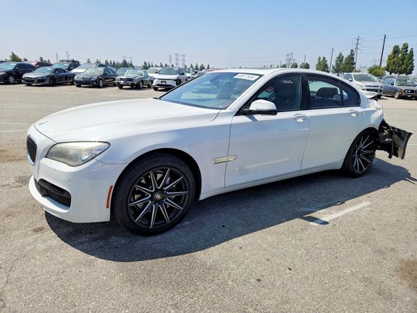 2013 BMW 740