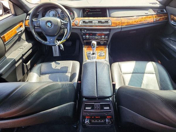 2013 BMW 740