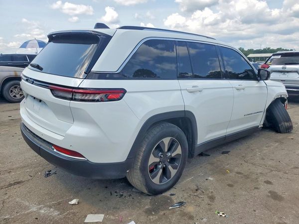 2022 JEEP GRAND CHEROKEE