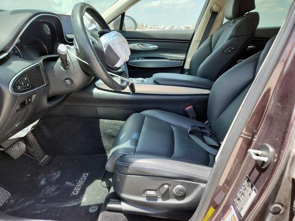 2023 GENESIS GV70