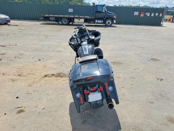 2021 HARLEY-DAVIDSON FL