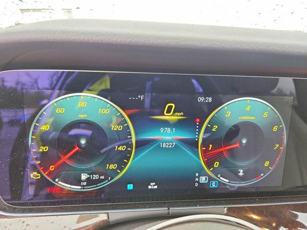 2021 MERCEDES-BENZ E