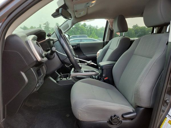 2019 TOYOTA TACOMA SR5