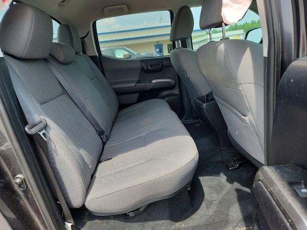 2019 TOYOTA TACOMA SR5