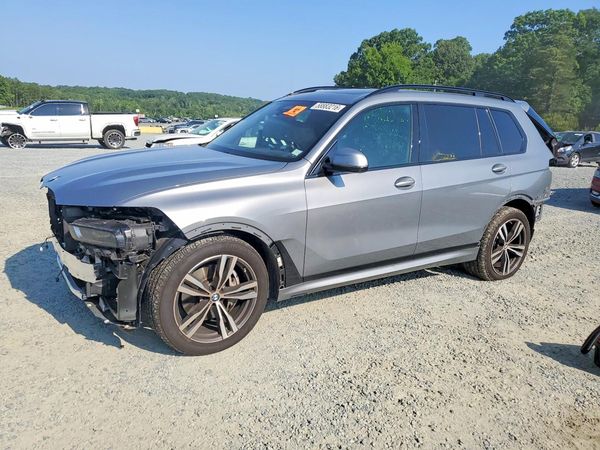 2025 BMW X7
