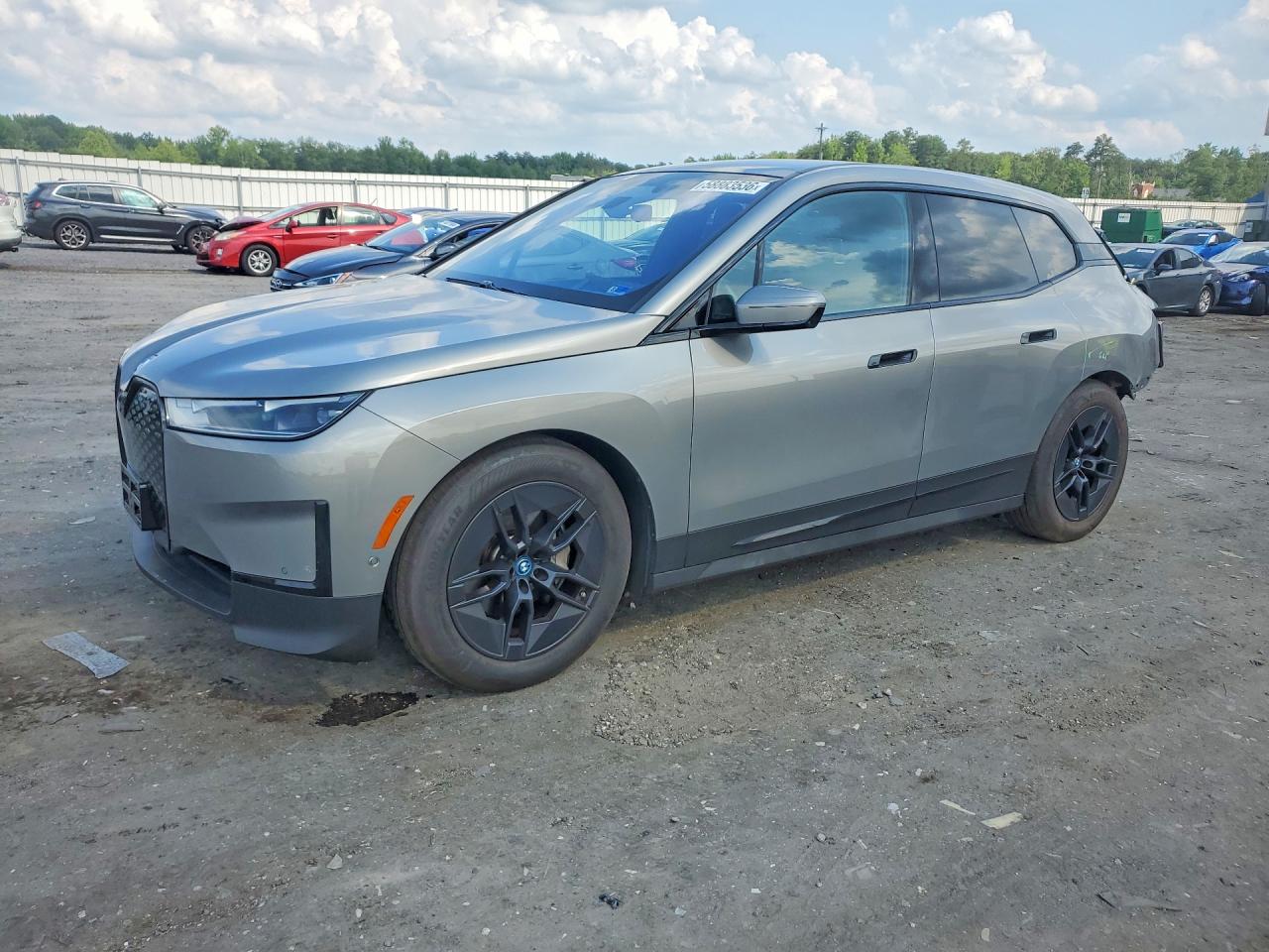 2023 BMW IX xDrive50i