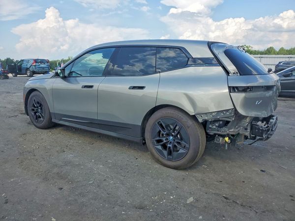 2023 BMW IX xDrive50i