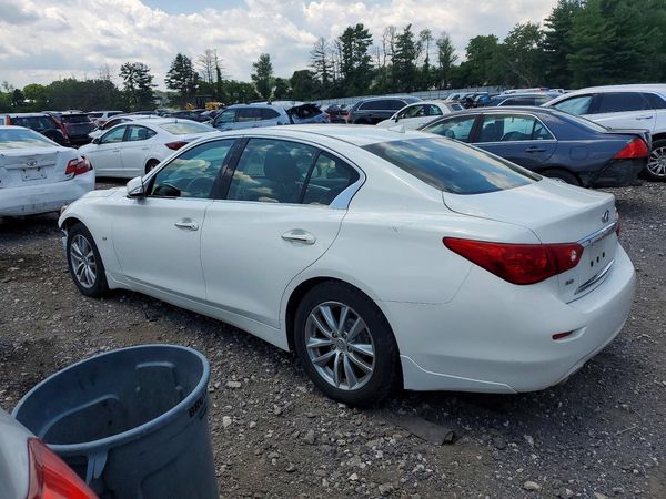 2015 INFINITI Q50
