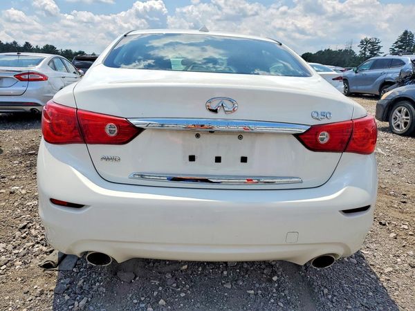 2015 INFINITI Q50