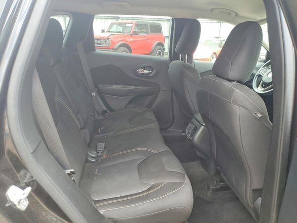 2015 JEEP CHEROKEE LATITUDE FWD